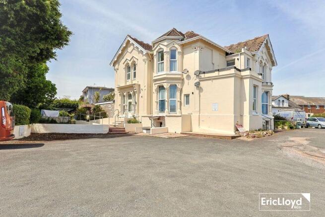 2 bed property, in Dartmouth Road, £129,950