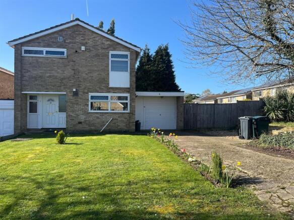 3 bed property, in Framlingham Drive, £489,500