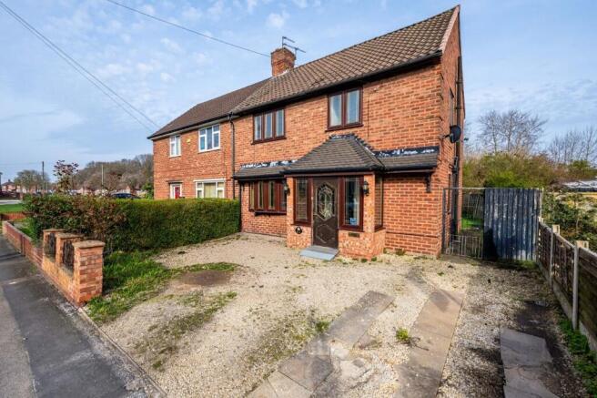 3 bed property, in Fletcher Road, £210,000