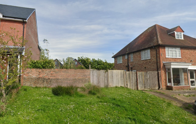 Land, in Station Road, £275,000