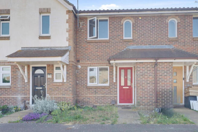 2 bed property, in Fletcher Drive, £290,000