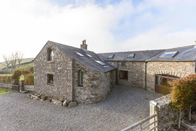 3 bed property, in Forest Head, £595,000