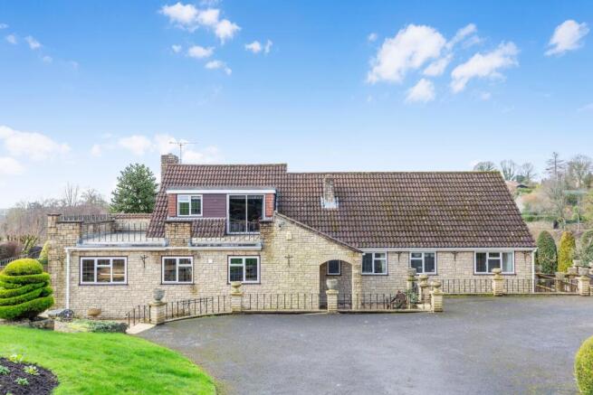 4 bed property, in Wayley Ridge, £715,000
