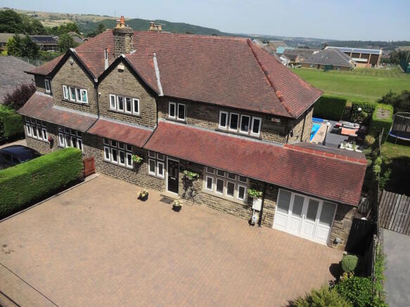 4 bed property, in Blackley Road, £650,000