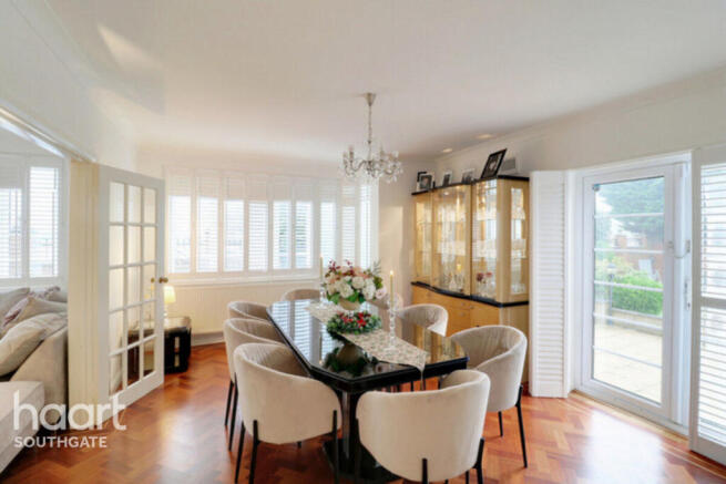4 bed property, in Chase Road, £1,250,000