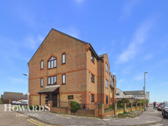 2 bed property, in Wilson Road, £210,000