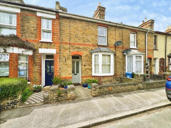 3 bed property, in Plantation Road, £360,000