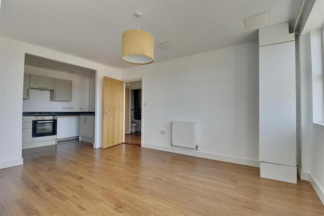 1 bed property, in Hulbert Road, £110,000