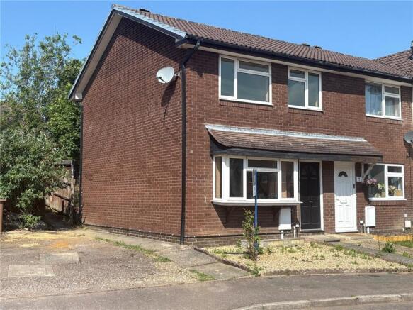 3 bed property, in Oriel Road, £220,000
