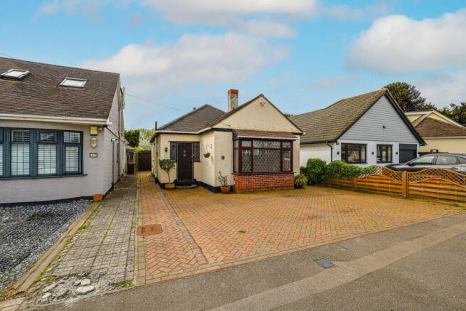 2 bed property, in Strangman Avenue, £375,000