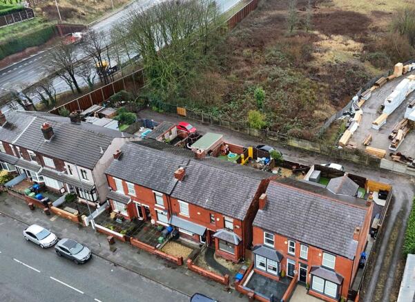 3 bed property, in Downall Green Road, £140,000