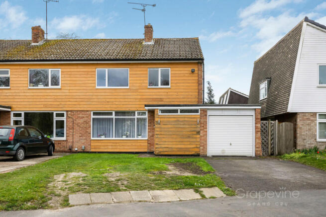 3 bed property, in Tippings Lane, £530,000