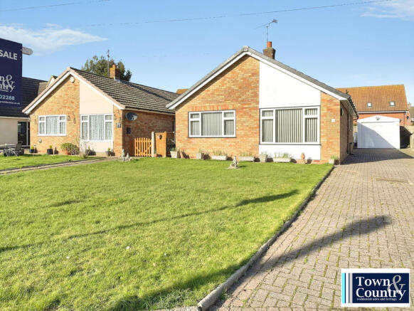3 bed property, in Kirkhurst Close, £315,000