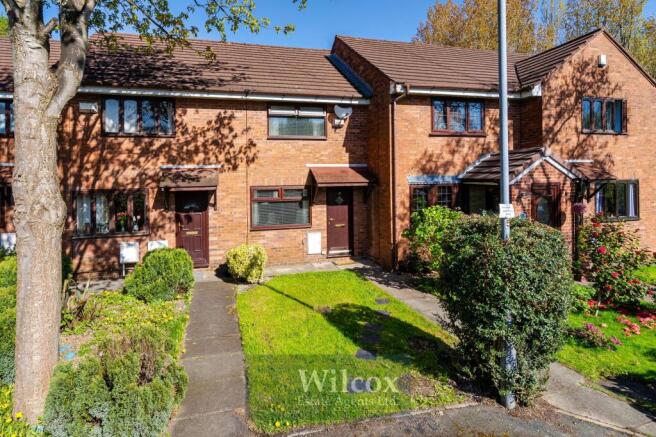 2 bed property, in Mortfield Gardens, £145,000