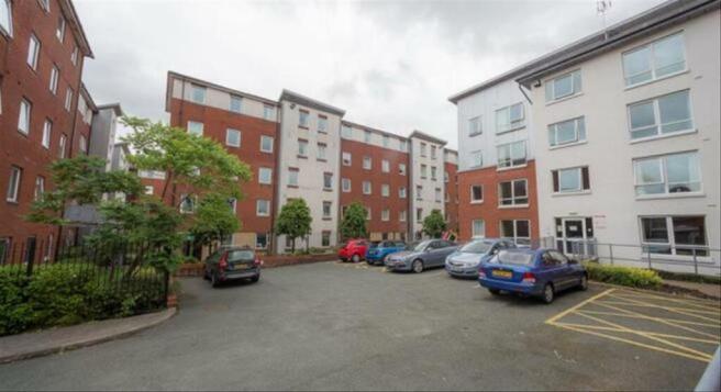 6 bed property, in The Warehouse, £220,000