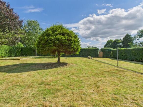 4 bed property, in Church Street, £450,000
