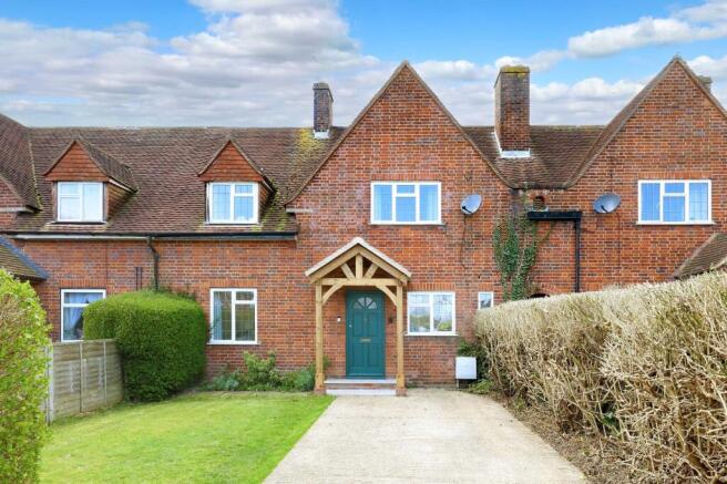 3 bed property, in Waller Road, £699,950
