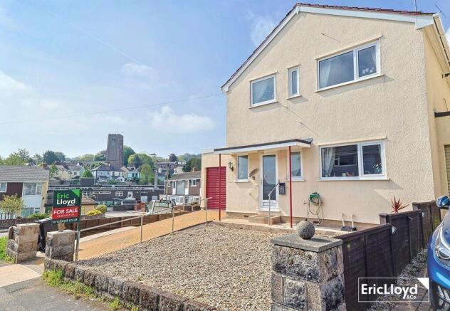 3 bed property, in Eden Park, £325,000