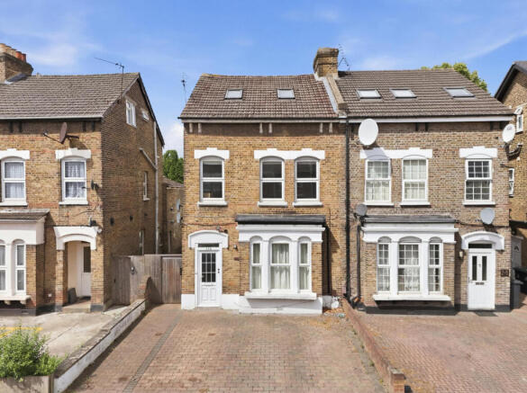 3 bed property, in Eccleston Road, £549,950