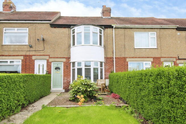 2 bed property, in Windsor Terrace, £150,000