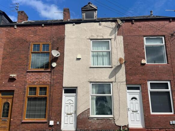 3 bed property, in St. Georges Street, £155,000