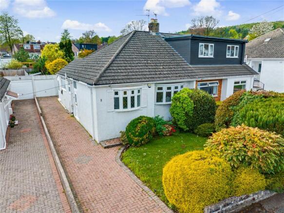 2 bed property, in Gron Ffordd, £350,000