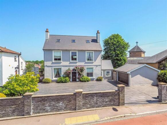 5 bed property, in London Road, £1,000,000