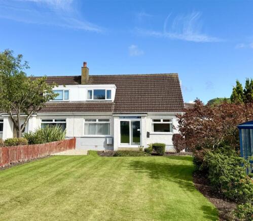 4 bed property, in St. Brides Road, £280,000