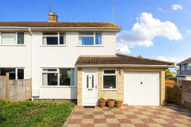 3 bed property, in New Buildings Lane, £350,000