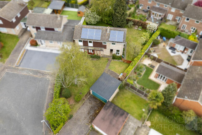 4 bed property, in Denmead Close, £550,000