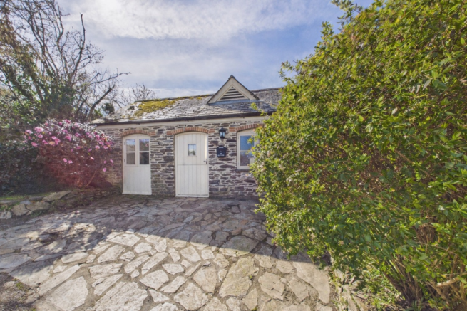 1 bed property, in Ruanlanihorne, £370,000