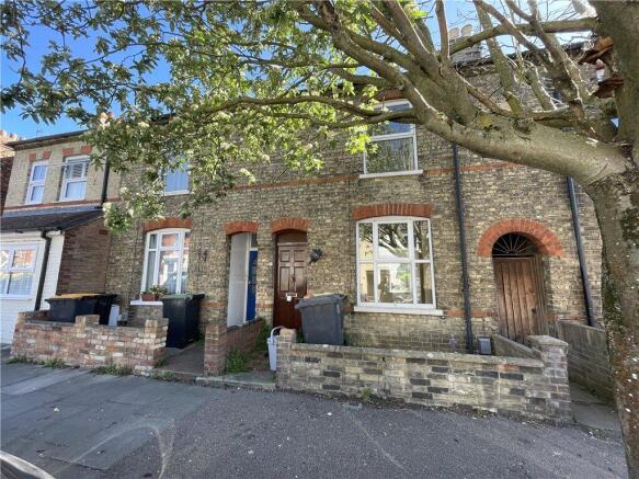 3 bed property, in 95 Bower Street, £180,000