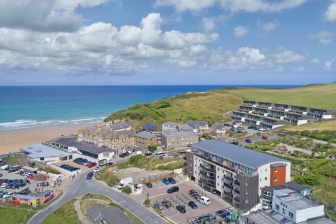 1 bed property, in Waves, £300,000