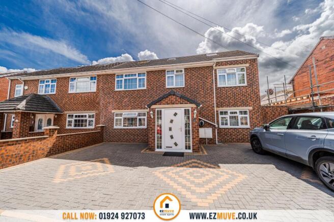 7 bed property, in Crescent Walk, £400,000