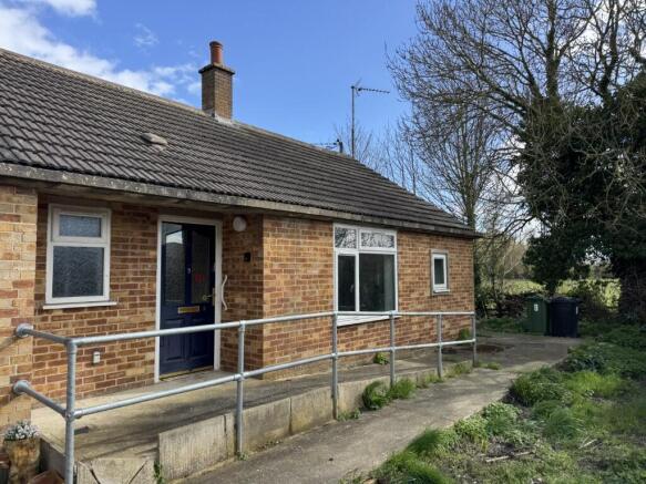 1 bed property, in 9 St. Peters Road, £40,000