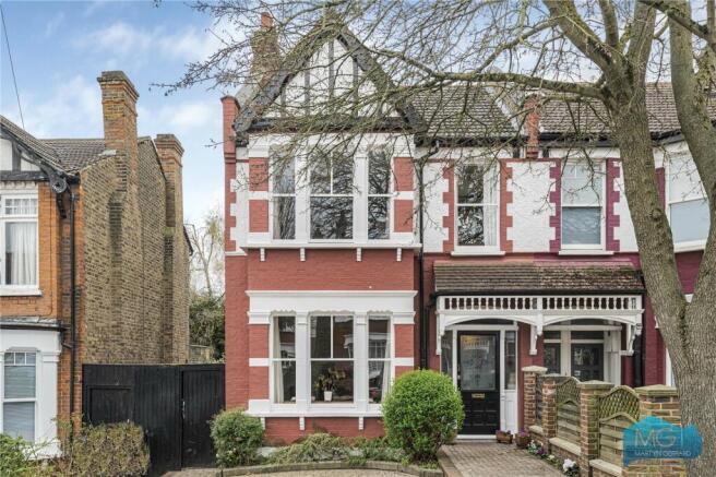 3 bed property, in Radcliffe Road, £900,000