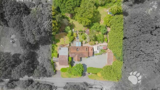 6 bed property, in Canford Avenue, £1,350,000