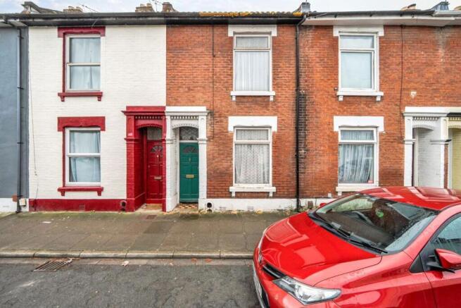 3 bed property, in Newcome Road, £170,000