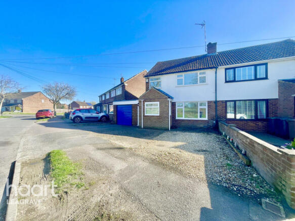 3 bed property, in Chestnut Avenue, £325,000