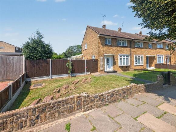3 bed property, in Elmsleigh Drive, £375,000
