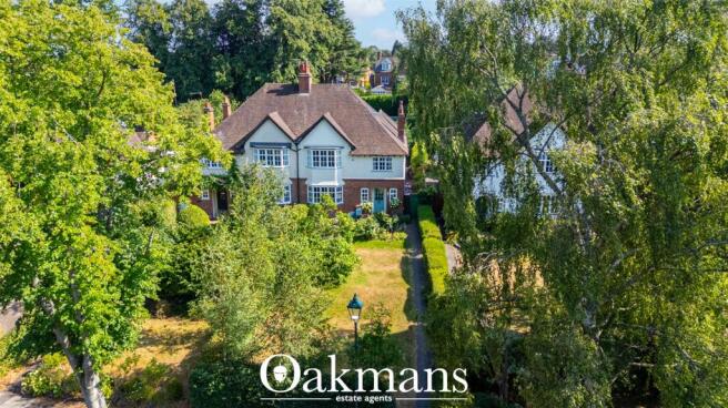 5 bed property, in Carless Avenue, £975,000