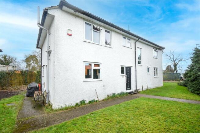 5 bed property, in Vernon Drive, £550,000