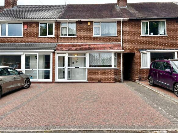 3 bed property, in Tyndale Crescent, £210,000