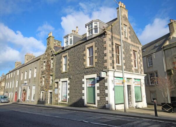 4 bed property, in Greystone House, £145,000