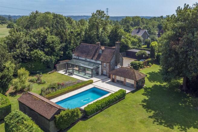 5 bed property, in Church Road, £2,500,000