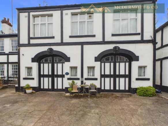 4 bed property, in Westerhill, £385,000