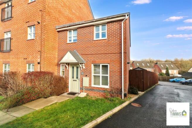 3 bed property, in Blithfield Way, £175,000