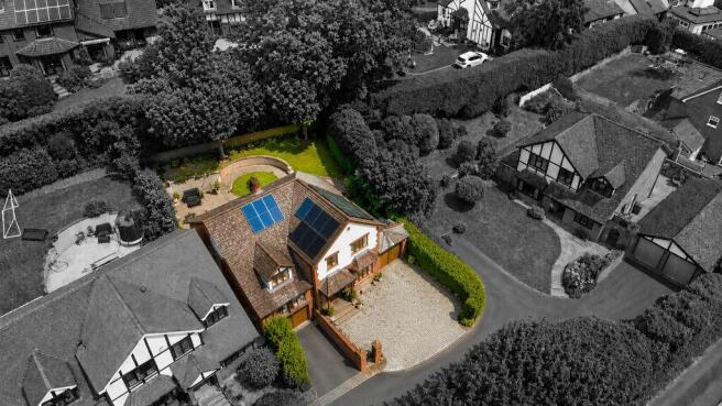 4 bed property, in Sanderling Rise, £550,000