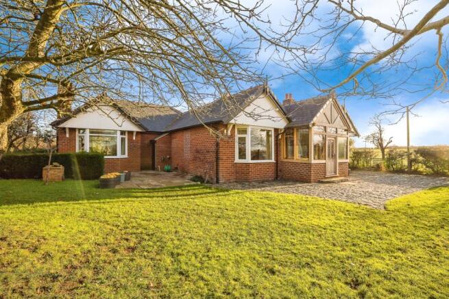 3 bed property, in Chester Road, £680,000