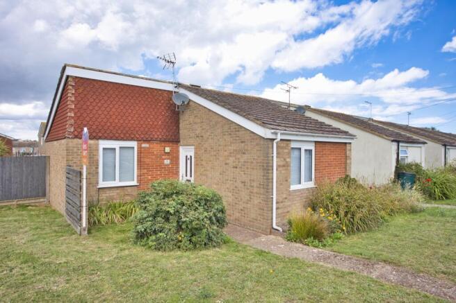 1 bed property, in William Pitt Avenue, £195,000